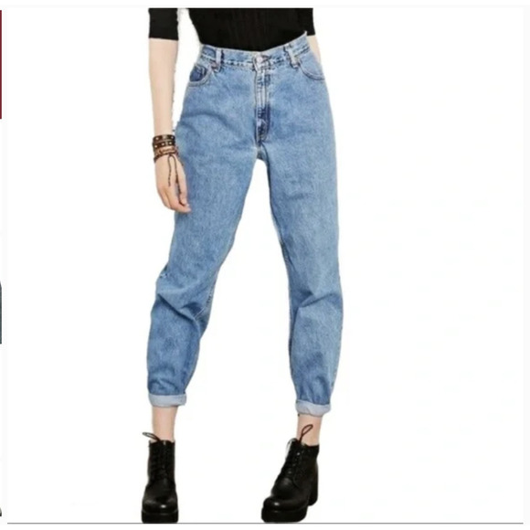 Levi’s 550 Relaxed Tapered Fit Jeans - Picture 2 of 8